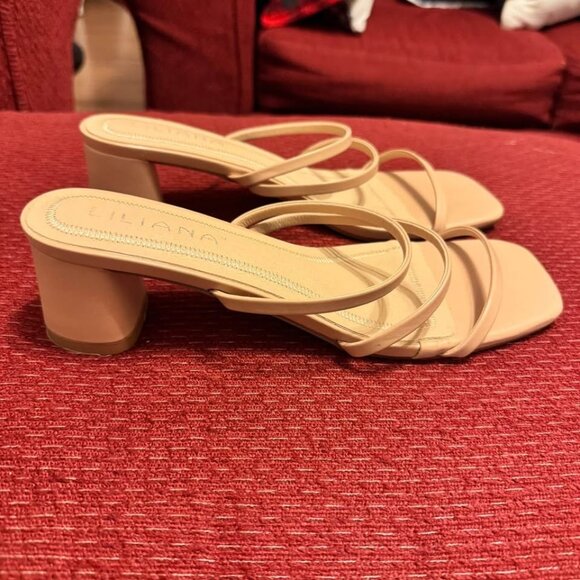 Liliana Women Size 9 Beige Tan Nude Square Toe Strappy Block Heels Sandals - Picture 5 of 10